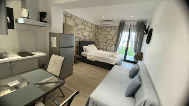 Ferienwohnung Afytos Sea View Exterior foto